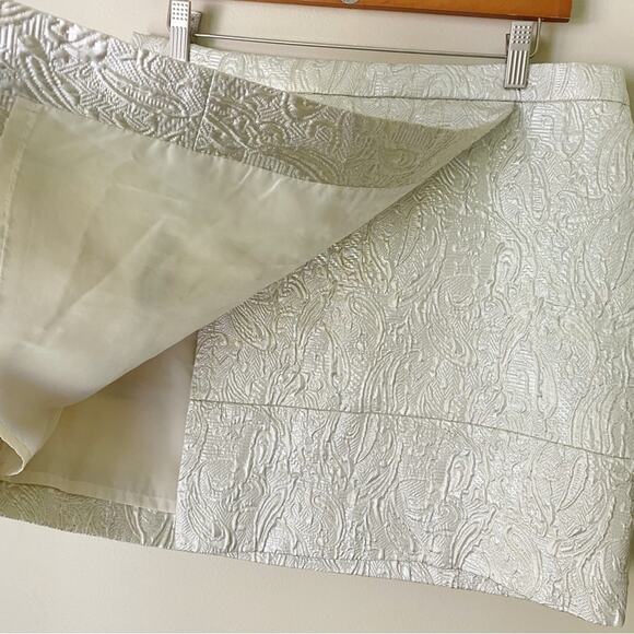 J. Crew | Metallic Jacquard Origami Faux Wrap Mini Skirt Champagne Size 10 - Picture 4 of 7